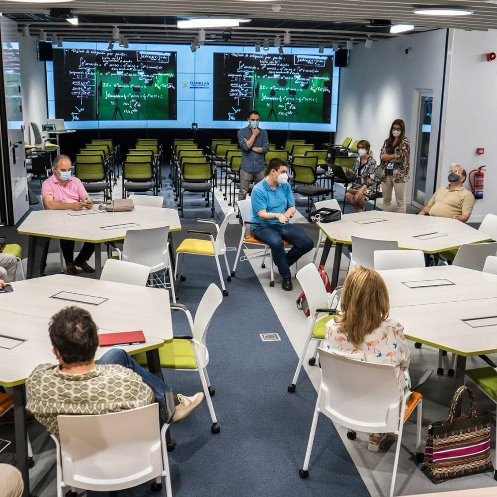 Universidad Pontificia Comillas (ICADEICAI)-Universidades-Milla de Oro-Barrio Salamanca-imagen-5