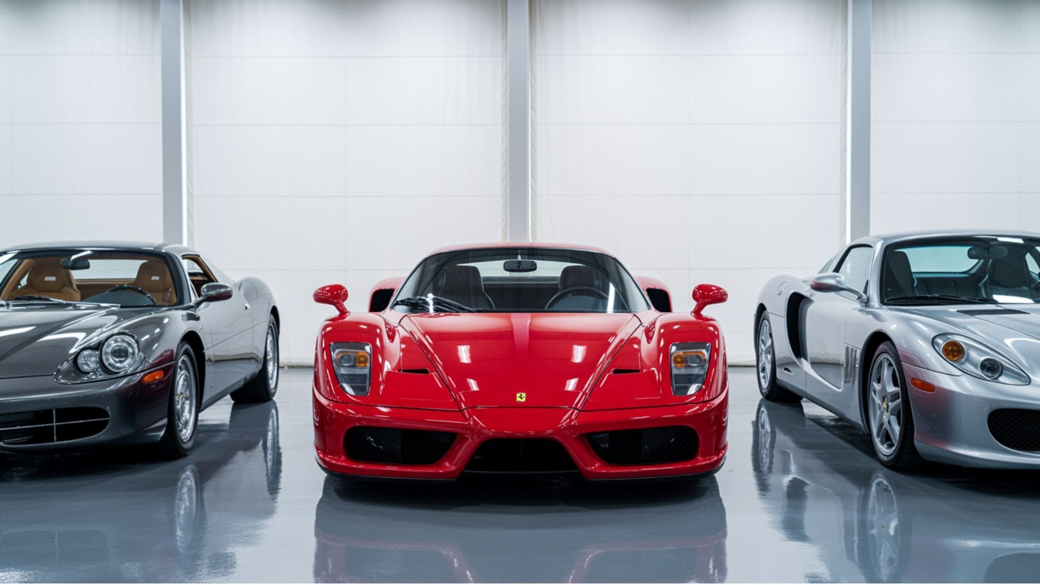 Coches de lujo en concesionarios cerca de La Moraleja